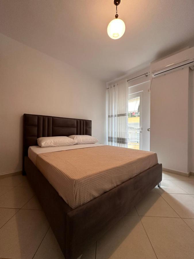 Cozy Twobedroom Apt. Beachfront Apartament *